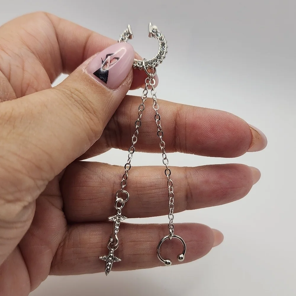 NEW‼️Chain Cuff Earring with Star Charm